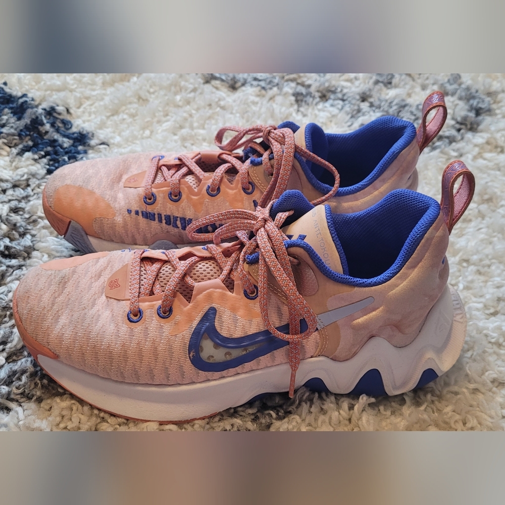 Nike Giannis Immortality Arctic Orange CZ4099 800 Womens 7.5